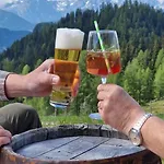 Almgasthaus Glocknerblick Zajazd Großkirchheim