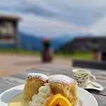 Almgasthaus Glocknerblick Zajazd Großkirchheim