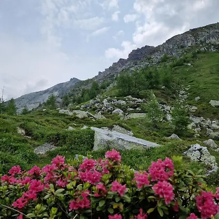 Almgasthaus Glocknerblick イン Großkirchheim