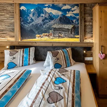 Almgasthaus Glocknerblick イン *