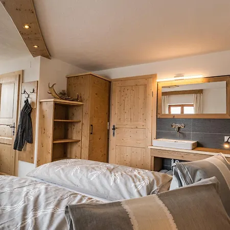 イン Almgasthaus Glocknerblick Großkirchheim