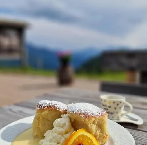 Almgasthaus Glocknerblick Zajazd Großkirchheim