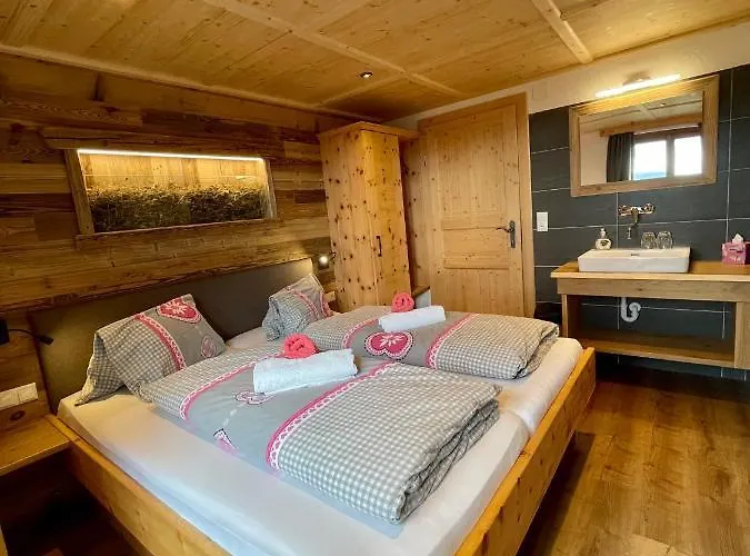 Almgasthaus Glocknerblick Zajazd Großkirchheim